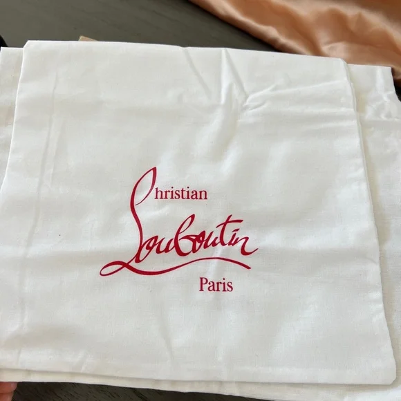 Christian Louboutin Dolly Pump - Picture 7 of 13